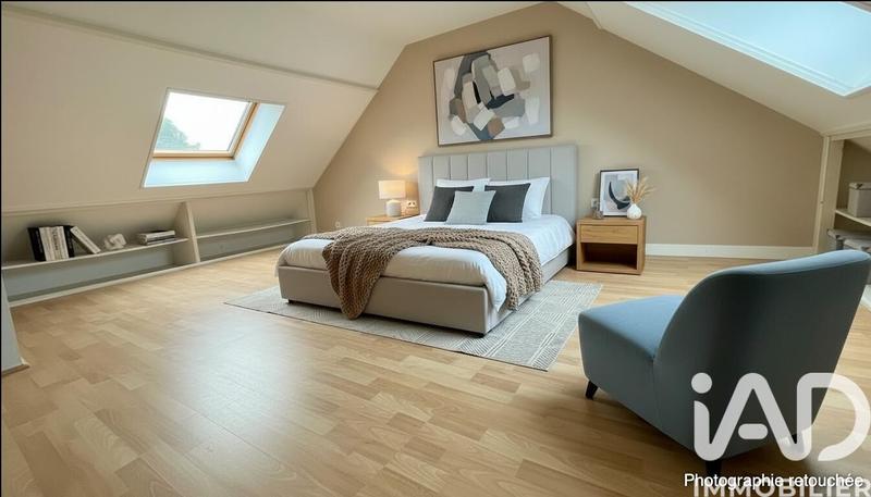 Maison - 137 m² - 7 pièces