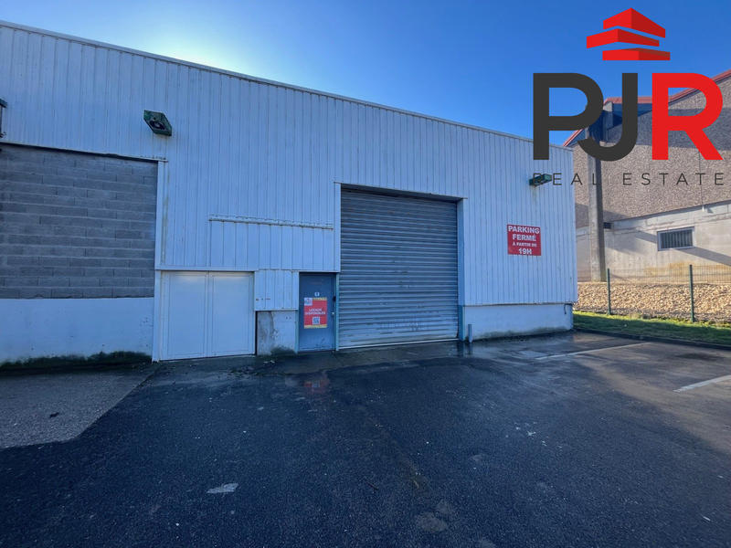 Local d'activités - 210 m²