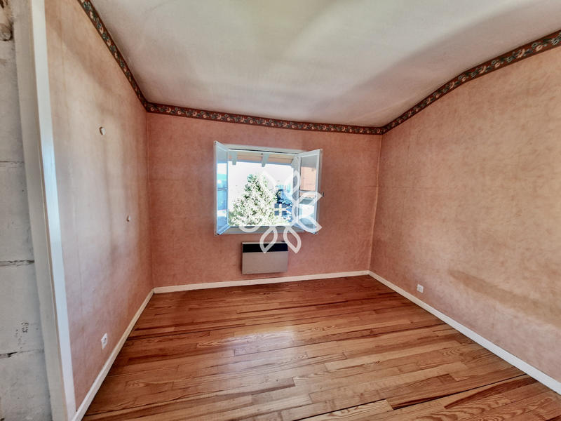 Appartement - 65 m² - 4 pièces