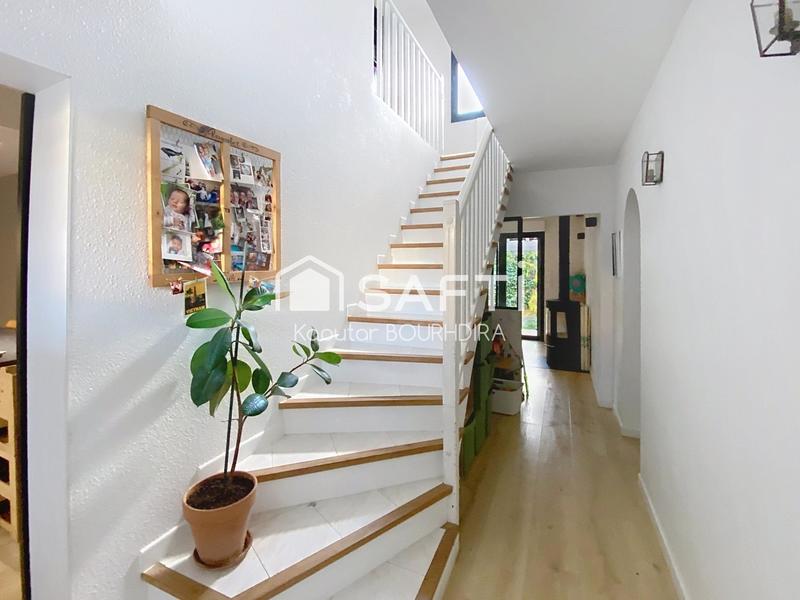 Maison - 111 m² - 5 pièces