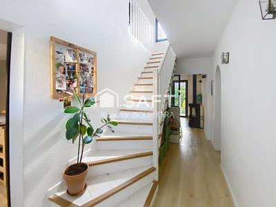 Maison - 111 m² - 5 pièces