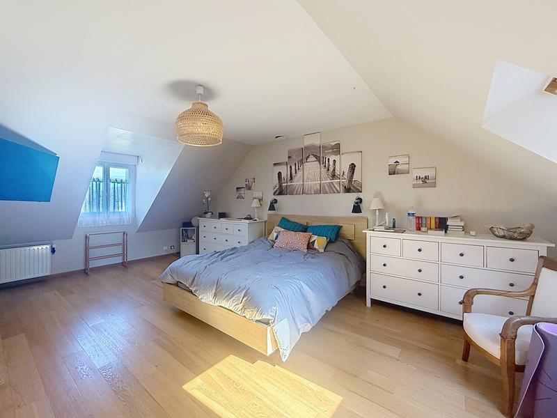 Maison - 160 m² - 8 pièces