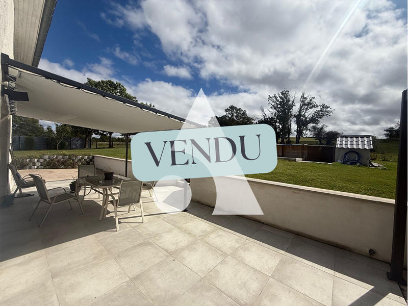 Maison - 260 m² - 6 pièces