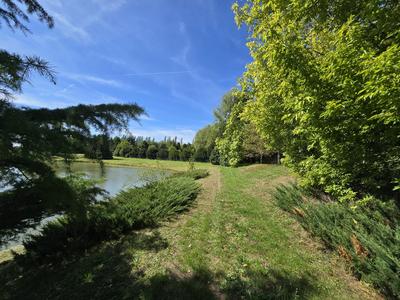 Étang - 43 885 m²