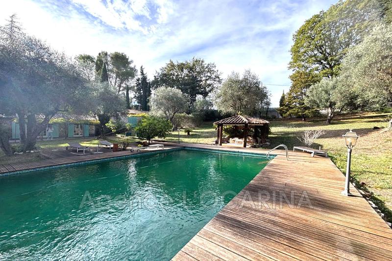 Bergerie - 270 m² - 6 pièces