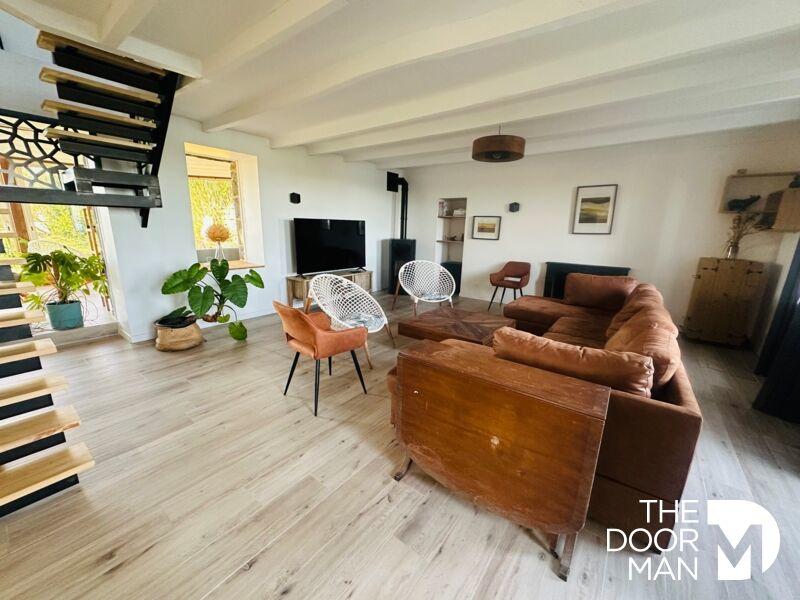 Maison en pierre - 144 m² - 4 pièces