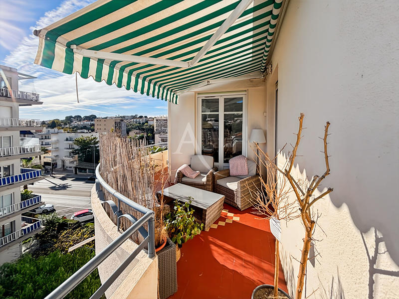 Appartement - 81 m² - 3 pièces