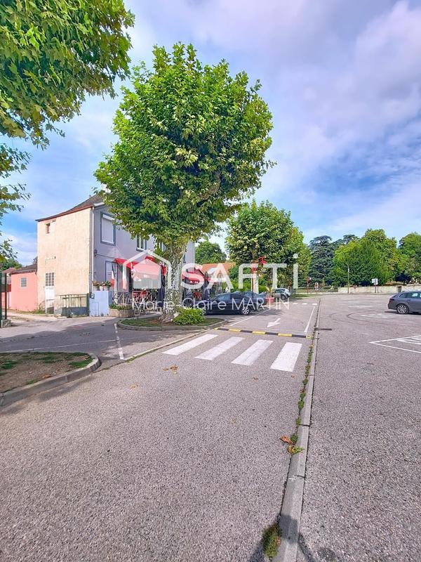 Local commercial - 190 m² - 8 pièces