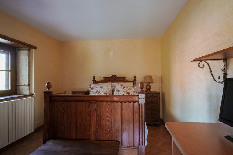 Immeuble - 153 m² - 6 pièces