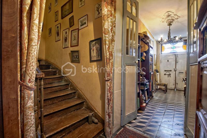 Maison en pierre - 255 m² - 8 pièces