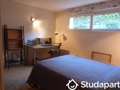 Chambre - 15 m² - 1 pièce