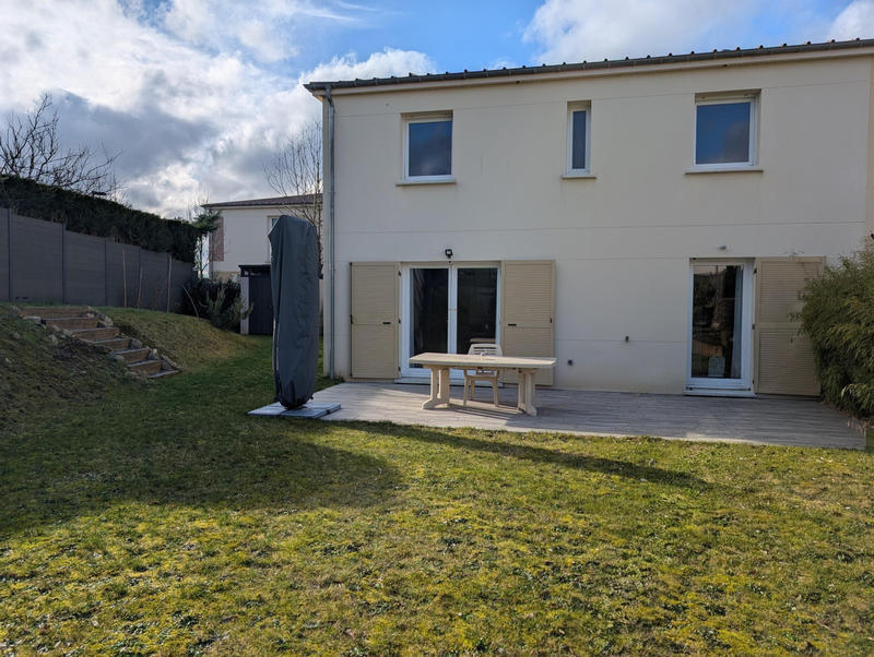 Maison - 95 m² - 5 pièces