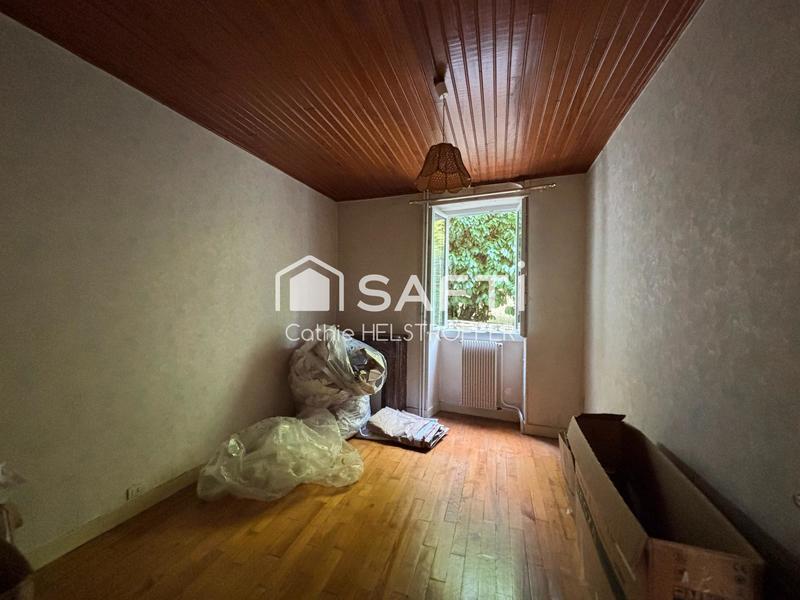 Maison - 180 m² - 6 pièces