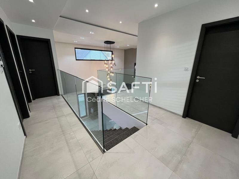 Maison - 131 m² - 5 pièces