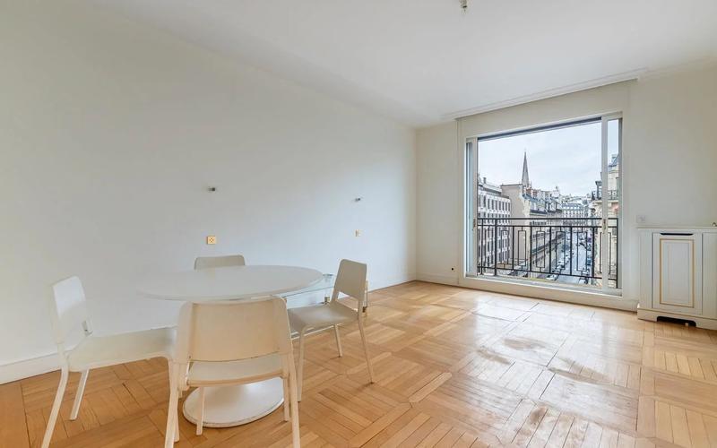 Appartement - 194 m² - 7 pièces