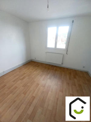 Maison - 64 m² - 4 pièces