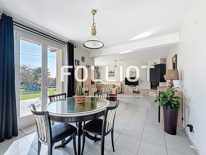 Maison - 138 m² - 5 pièces