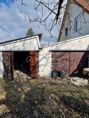 Maison - 92 m² - 4 pièces