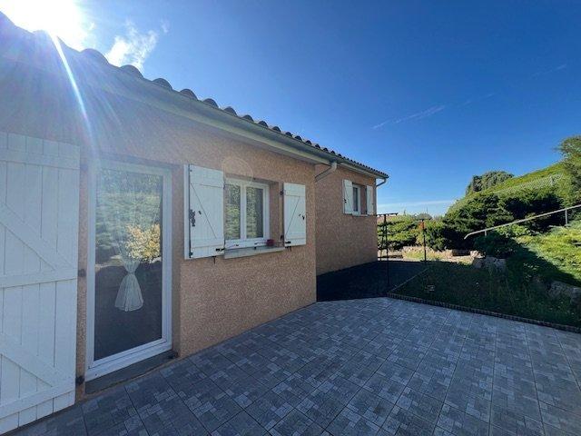 Maison - 92 m² - 5 pièces