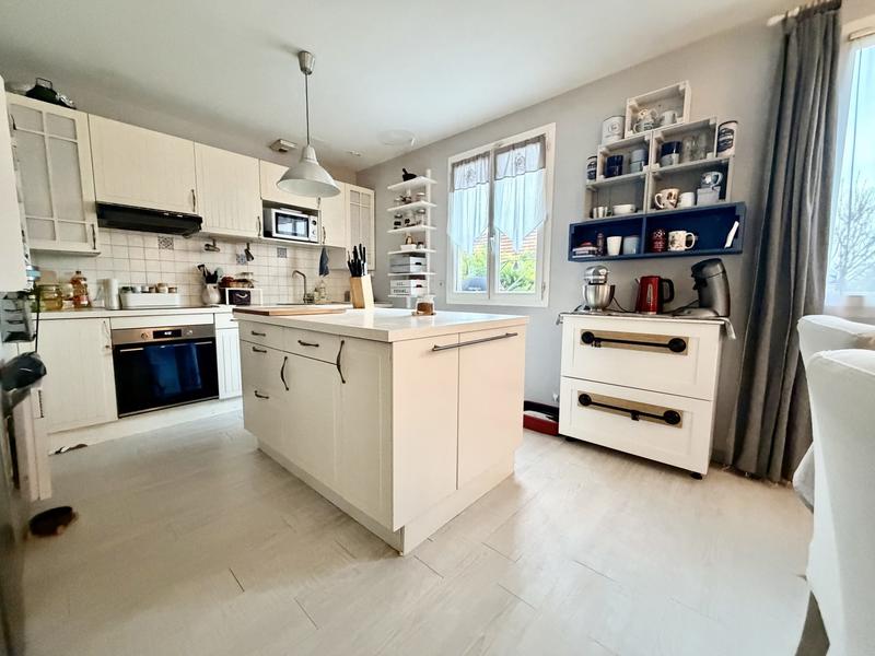 Maison - 103 m² - 4 pièces