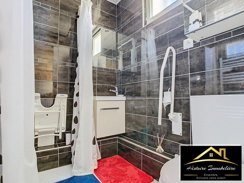 Maison - 95 m² - 5 pièces