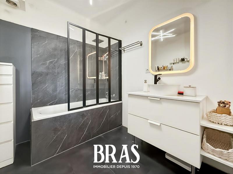 Appartement - 76 m² - 3 pièces