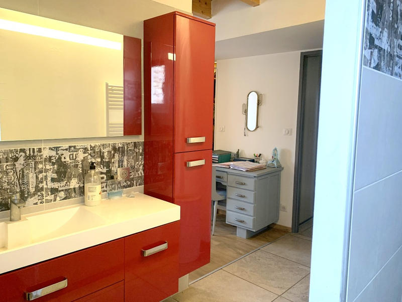 Maison - 95 m² - 3 pièces