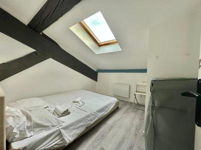 Appartement ancien - 15 m² - 2 pièces