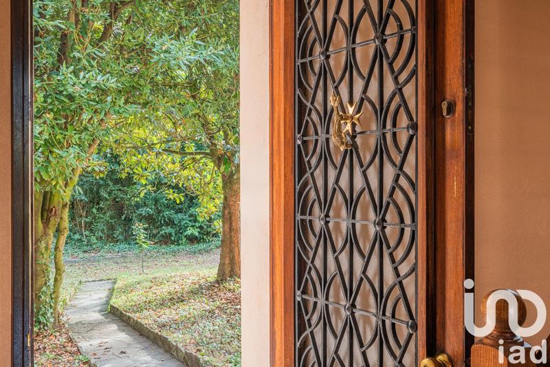 Maison - 216 m² - 5 pièces