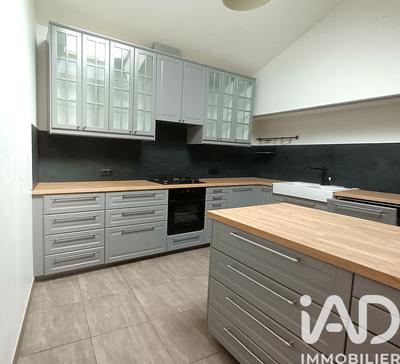 Maison - 144 m² - 7 pièces