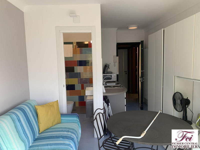 Appartement - 95 m² - 4 pièces