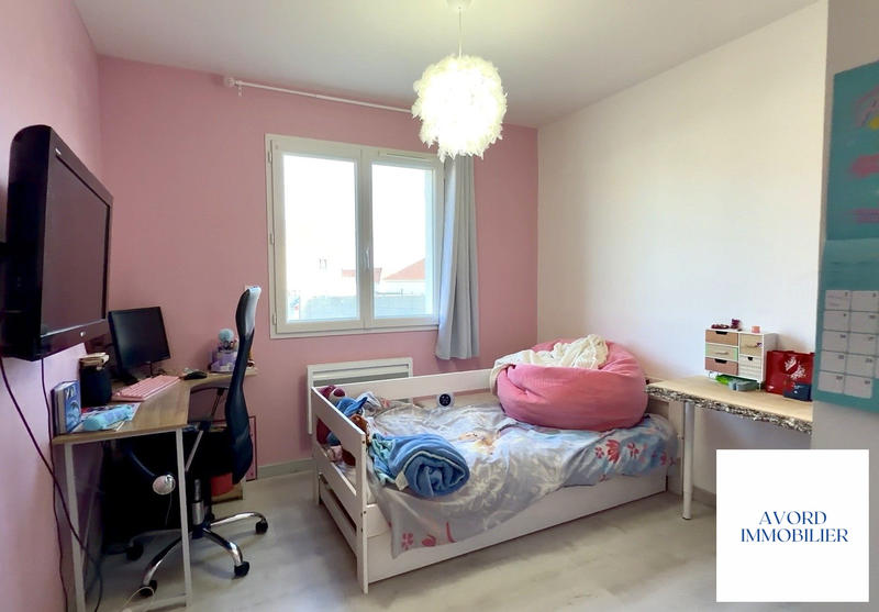 Maison - 96 m² - 4 pièces