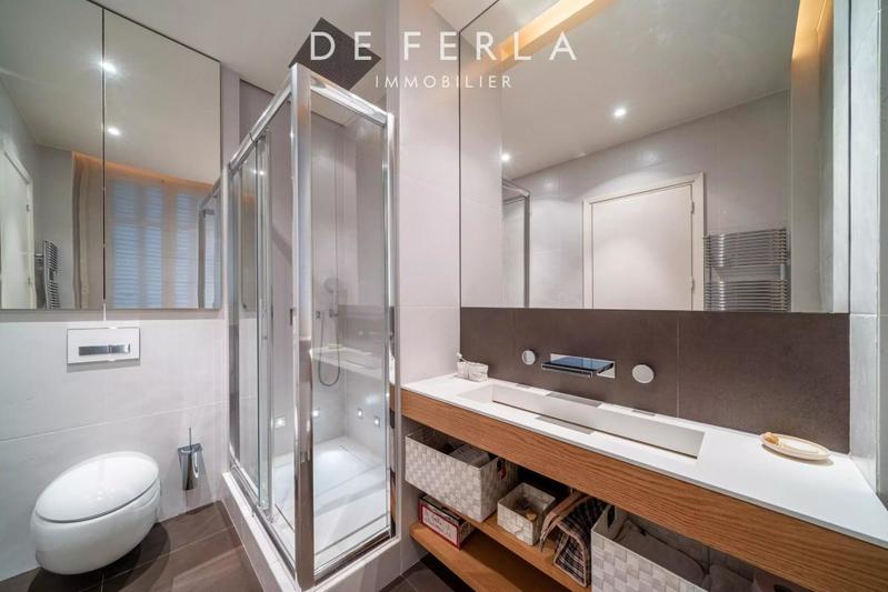 Appartement - 245 m² - 7 pièces