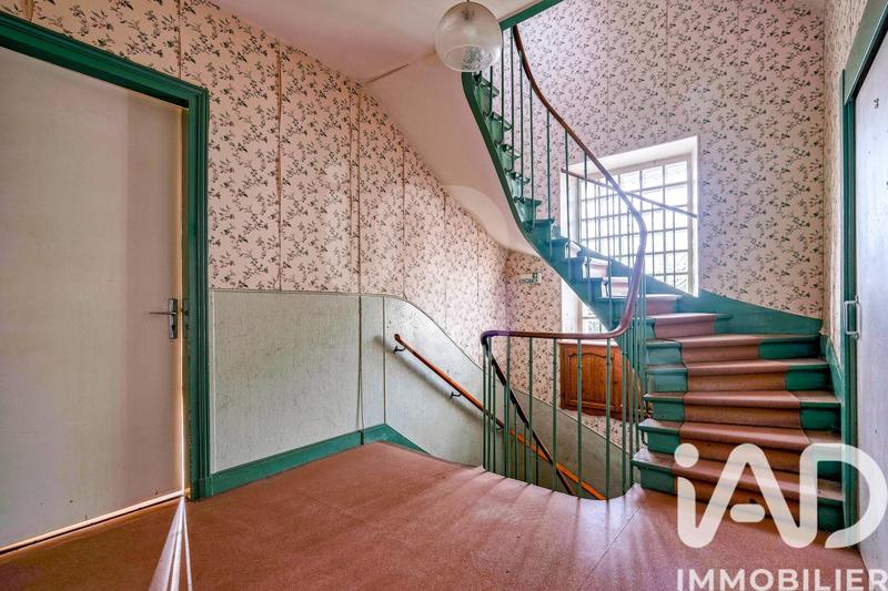 Maison - 1 160 m² - 59 pièces