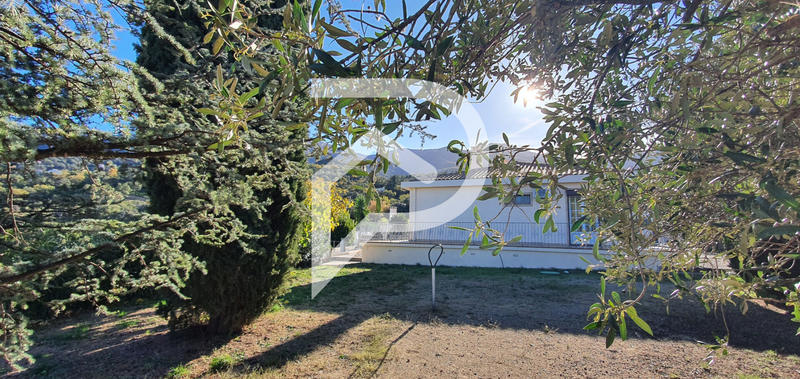 Maison - 158 m² - 6 pièces