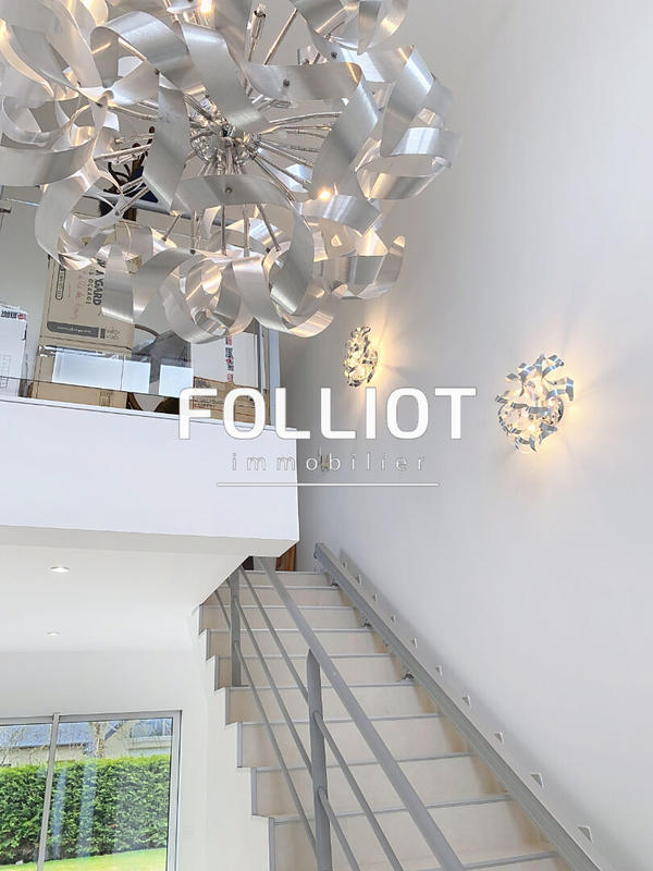 Maison - 193 m² - 7 pièces