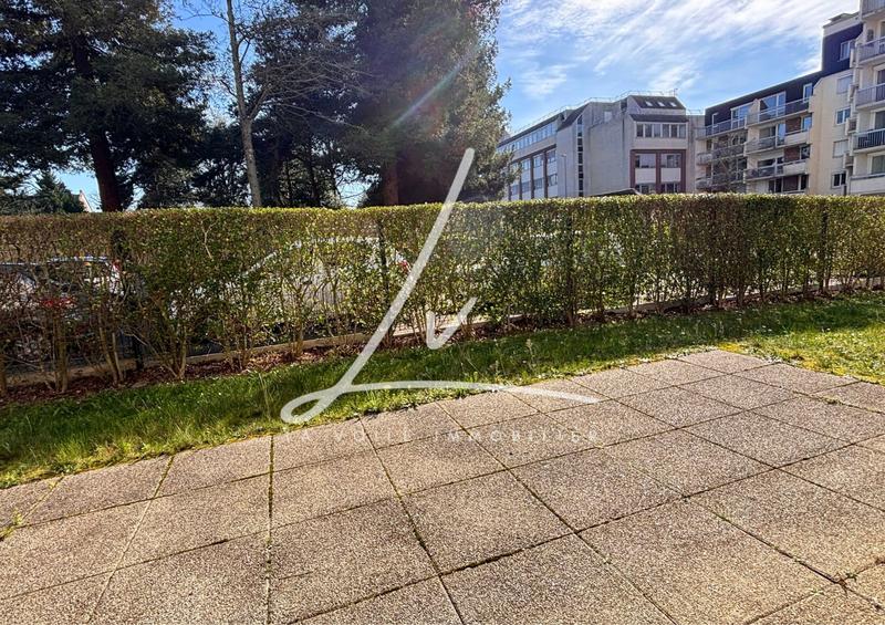 Appartement - 90 m² - 5 pièces