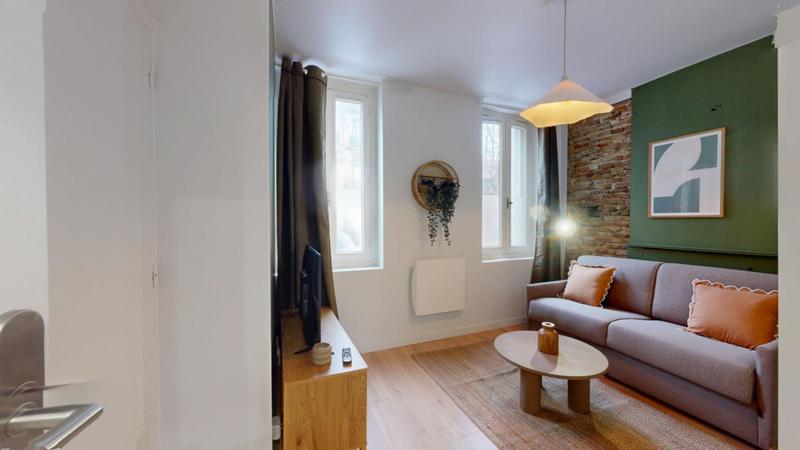 Studio - 15 m² - 2 pièces