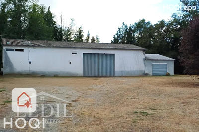 Entrepôt - 376 m² - 1 pièce