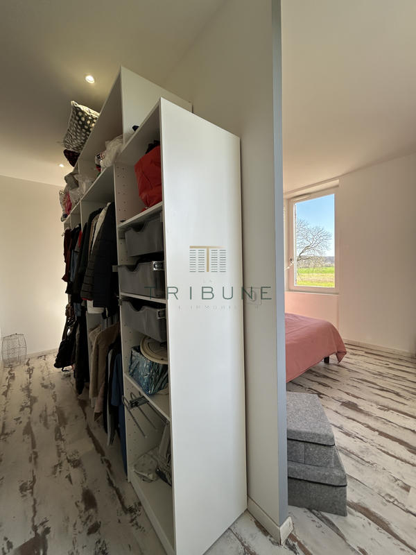 Maison - 262 m² - 9 pièces