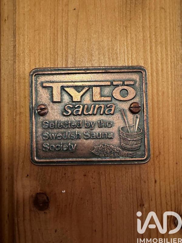 Maison - 261 m² - 10 pièces