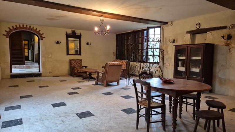 Longère - 281 m² - 7 pièces