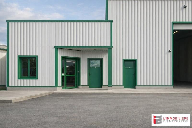 Local d'activité / Entrepôt - 250 m²