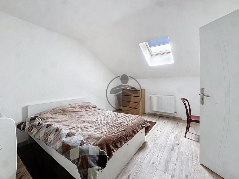 Maison - 167 m² - 7 pièces