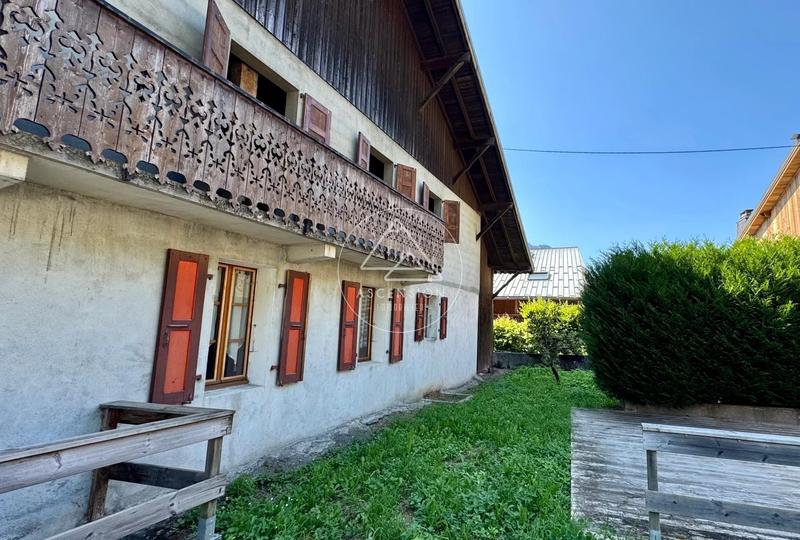 Châlet - 220 m² - 7 pièces