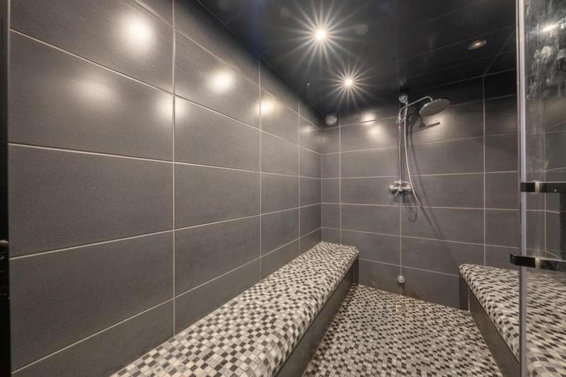 Maison - 200 m² - 6 pièces