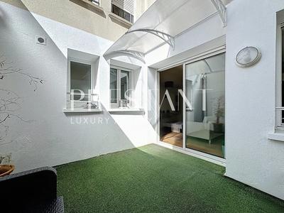 Appartement - 60 m² - 2 pièces