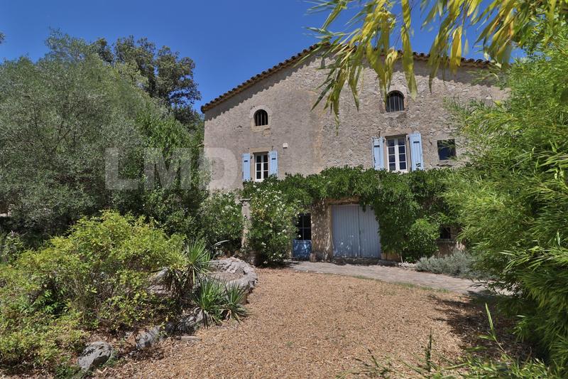 Maison ancienne - 236 m² - 7 pièces