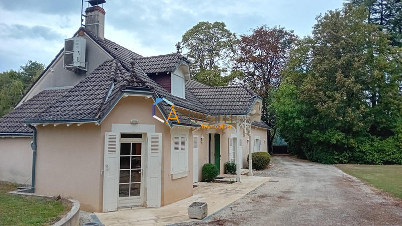 Villa - 245 m² - 8 pièces