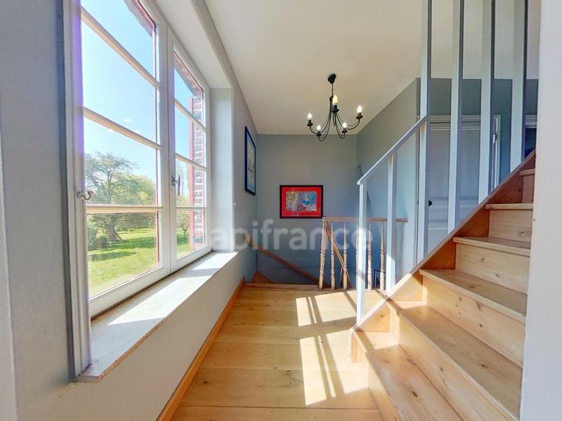 Maison - 178 m² - 7 pièces